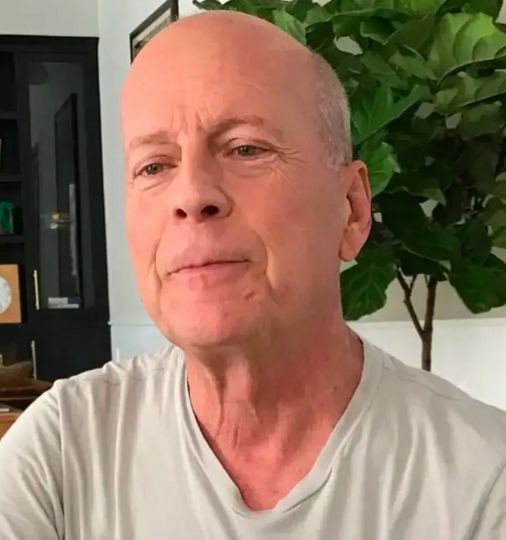 Not Totally Verbal”: Moonlighting Creator Discusses Bruce Willis’ Dementia Challenge